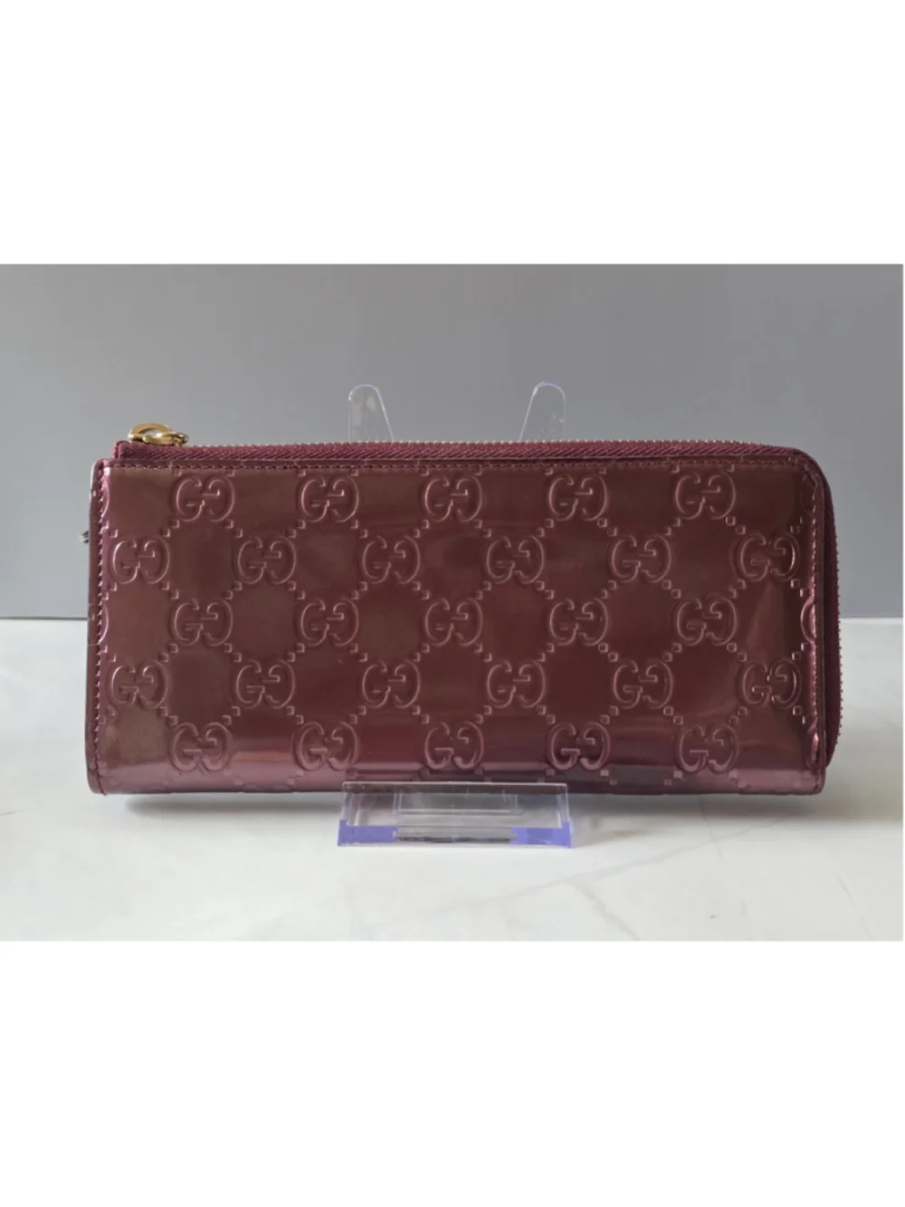 Gucci Microguccissima Patent Leather Heart Charm Zip Wallet